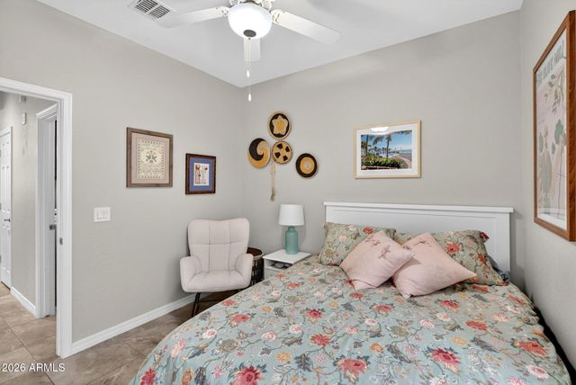 823 W LEADWOOD Avenue, San Tan Valley, AZ 85140