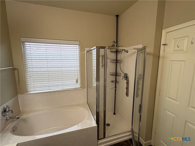 102 Wisteria Way, San Marcos, TX 78666