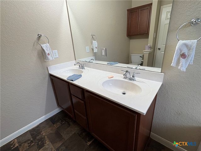 102 Wisteria Way, San Marcos, TX 78666