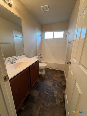 102 Wisteria Way, San Marcos, TX 78666
