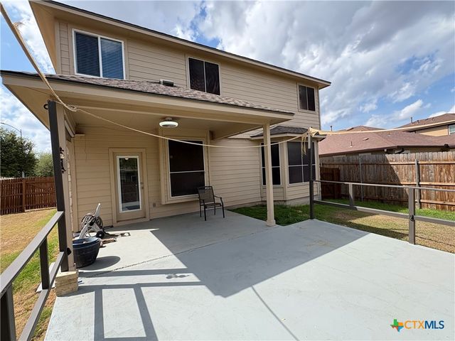 102 Wisteria Way, San Marcos, TX 78666