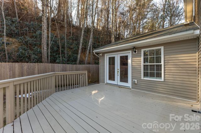 315 Glenn Bridge Road, Arden, NC 28704