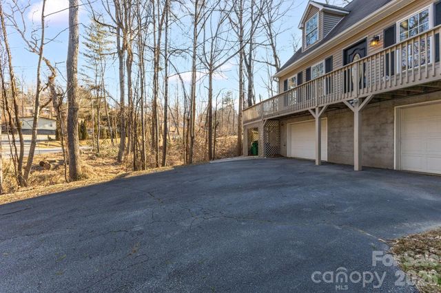 315 Glenn Bridge Road, Arden, NC 28704