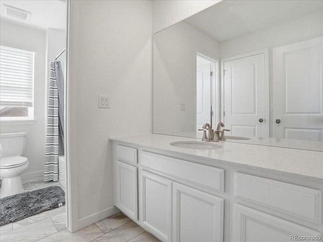 704 Columbia St, Johnstown, CO 80534