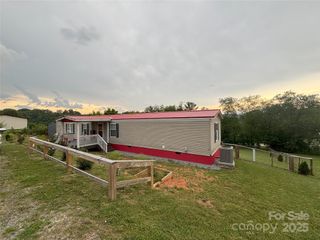115 Logans Leap Lane, Canton, NC 28716