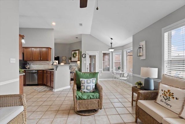 55 MISTY HILL CV, Oakland, TN 38060