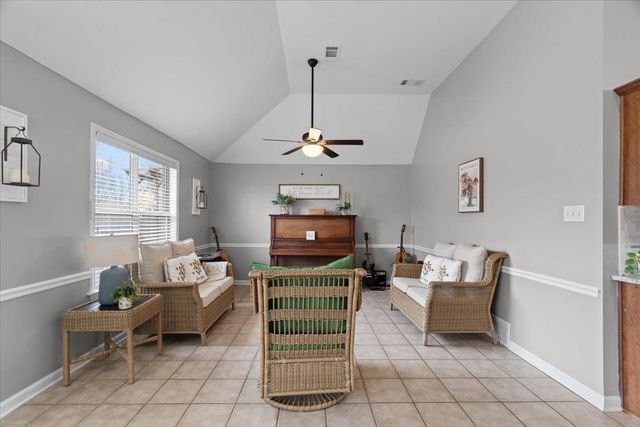 55 MISTY HILL CV, Oakland, TN 38060