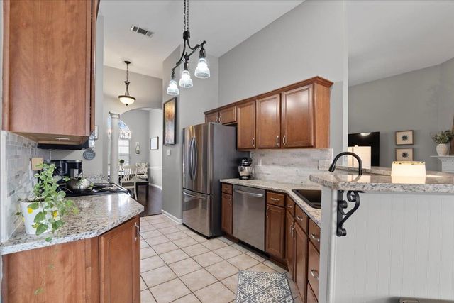 55 MISTY HILL CV, Oakland, TN 38060