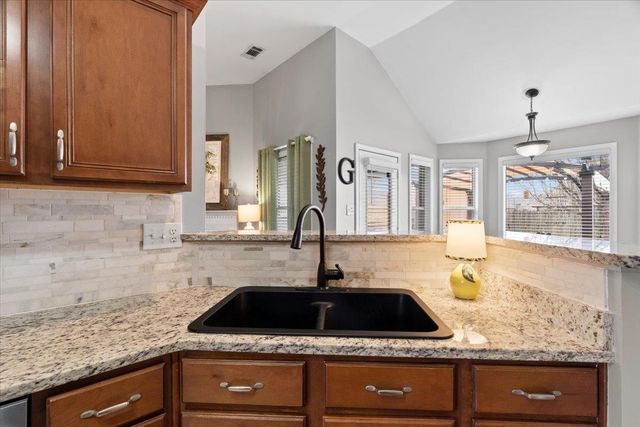 55 MISTY HILL CV, Oakland, TN 38060