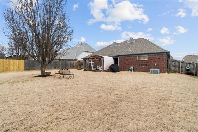 55 MISTY HILL CV, Oakland, TN 38060