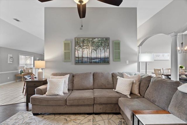 55 MISTY HILL CV, Oakland, TN 38060