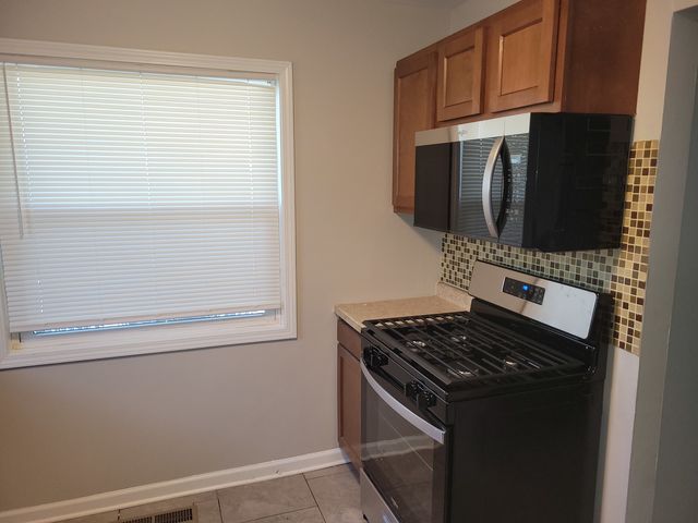 1216 Balmoral Avenue, Calumet City, IL 60409