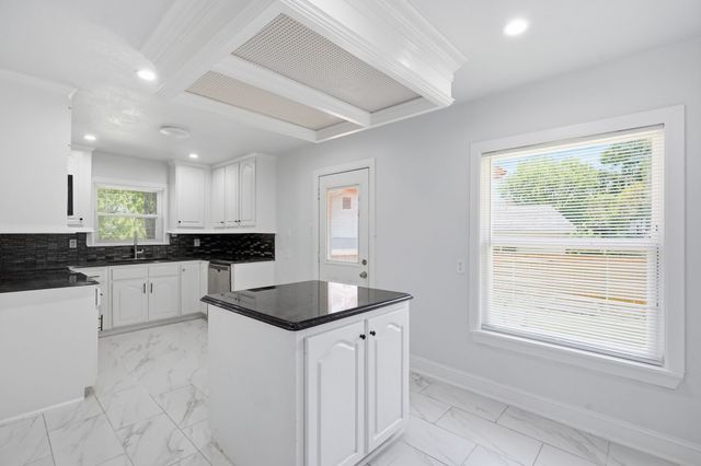 2626 Crest Avenue, Dallas, TX 75216