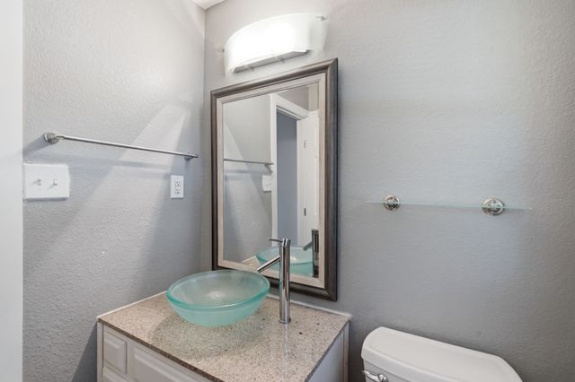 2626 Crest Avenue, Dallas, TX 75216