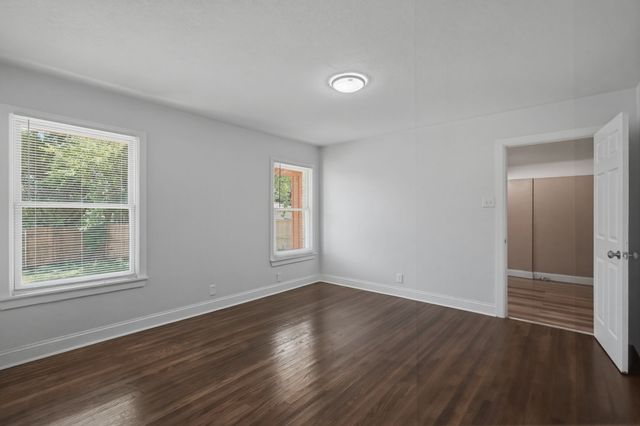 2626 Crest Avenue, Dallas, TX 75216