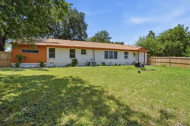 2626 Crest Avenue, Dallas, TX 75216