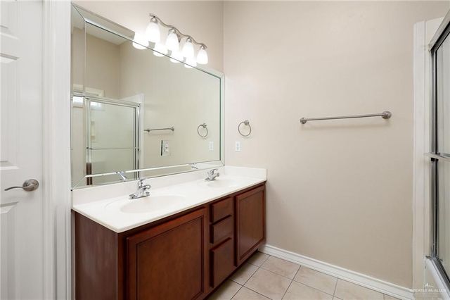 614 S Excalibur Street, Edinburg, TX 78539