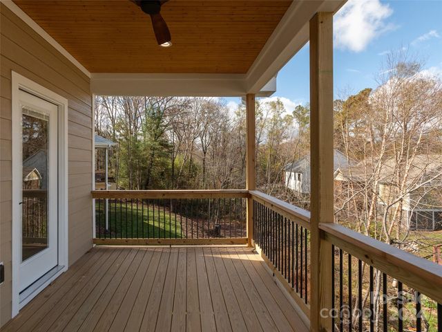 54 Olde Oak Lane, Hendersonville, NC 28792