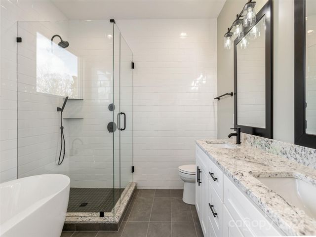 54 Olde Oak Lane, Hendersonville, NC 28792