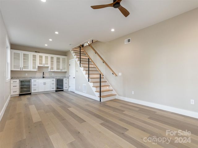 54 Olde Oak Lane, Hendersonville, NC 28792