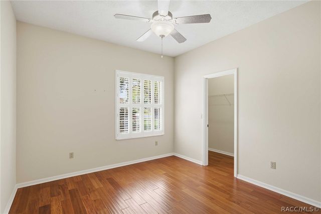 39 W Amalfi Court, Beverly Hills, FL 34465