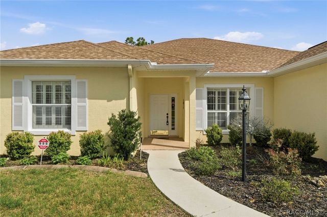 39 W Amalfi Court, Beverly Hills, FL 34465