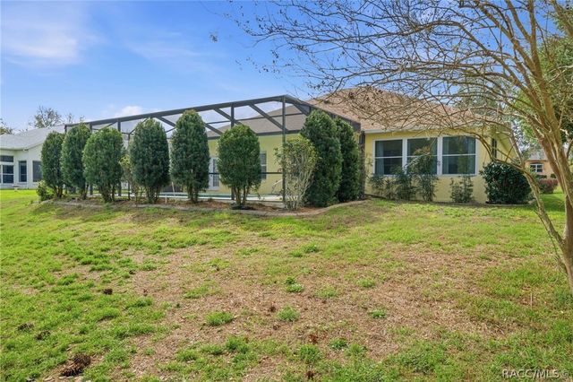 39 W Amalfi Court, Beverly Hills, FL 34465