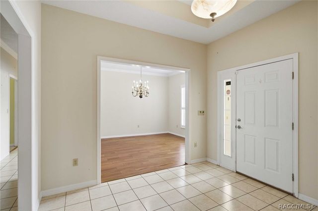 39 W Amalfi Court, Beverly Hills, FL 34465