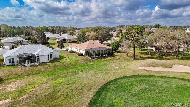 39 W Amalfi Court, Beverly Hills, FL 34465