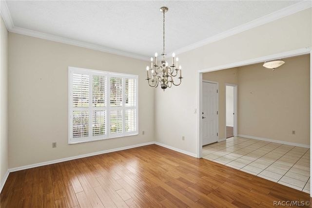 39 W Amalfi Court, Beverly Hills, FL 34465