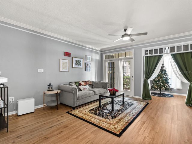 239 LONGVIEW AVENUE 111, Kissimmee, FL 34747