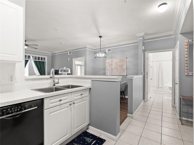 239 LONGVIEW AVENUE 111, Kissimmee, FL 34747