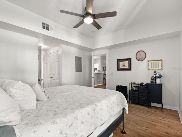 239 LONGVIEW AVENUE 111, Kissimmee, FL 34747