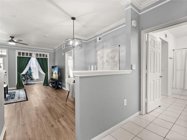 239 LONGVIEW AVENUE 111, Kissimmee, FL 34747