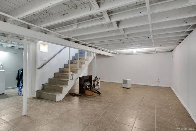 11 Sunset Drive, New Windsor, NY 12553