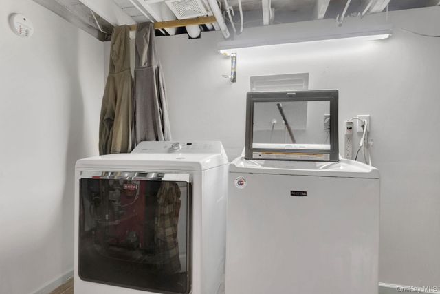 11 Sunset Drive, New Windsor, NY 12553