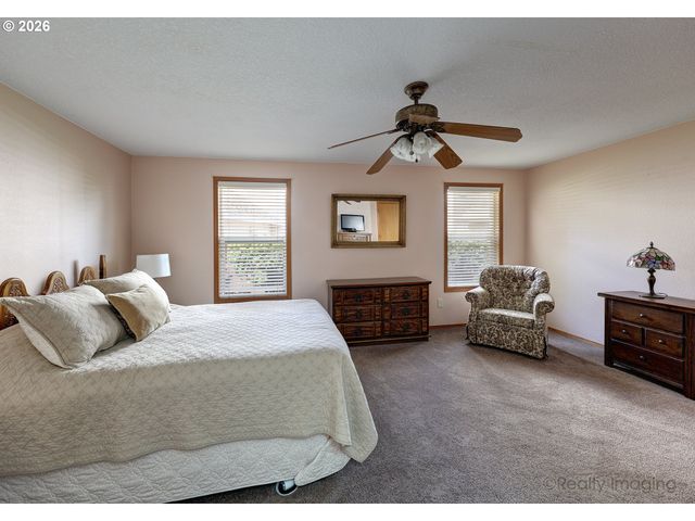15302 Ne 12TH Way, Vancouver, WA 98684