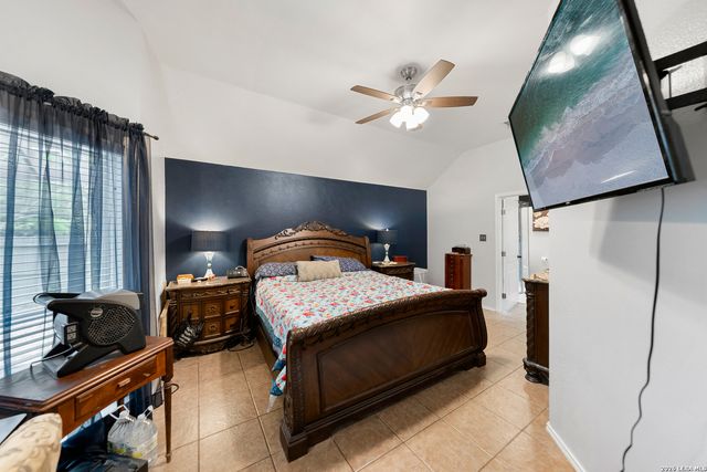 2128 Stonehaven, New Braunfels, TX 78130