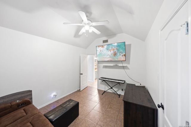 2128 Stonehaven, New Braunfels, TX 78130