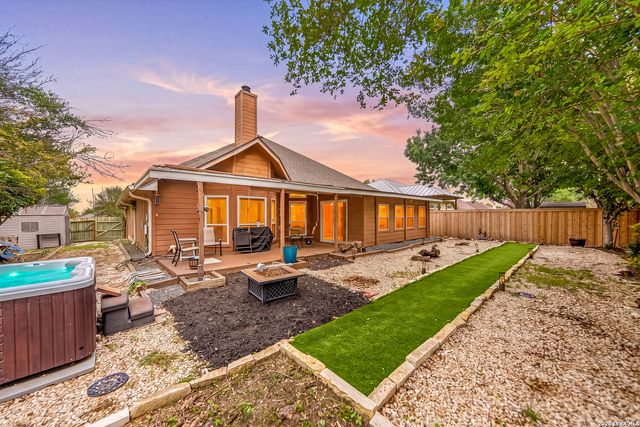 2128 Stonehaven, New Braunfels, TX 78130