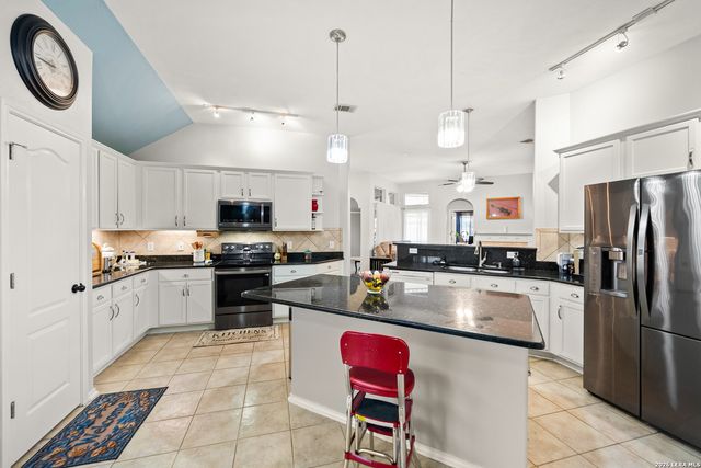 2128 Stonehaven, New Braunfels, TX 78130