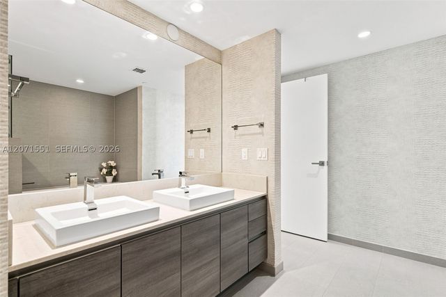 1080 Brickell Ave 3800, Miami, FL 33131