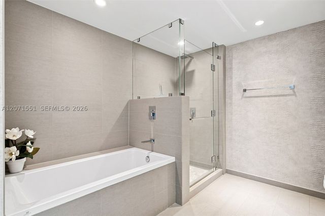 1080 Brickell Ave 3800, Miami, FL 33131