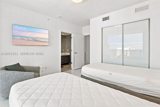 1080 Brickell Ave 3800, Miami, FL 33131
