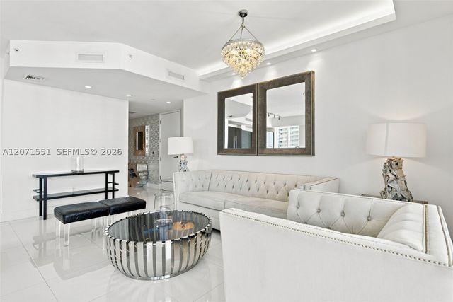 1080 Brickell Ave 3800, Miami, FL 33131