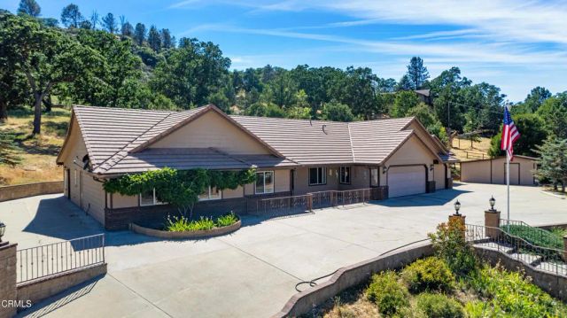 30100 Sunland Way, Tehachapi, CA 93561