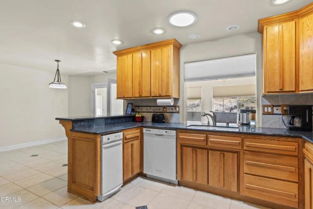 30100 Sunland Way, Tehachapi, CA 93561