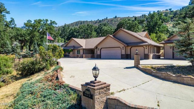 30100 Sunland Way, Tehachapi, CA 93561