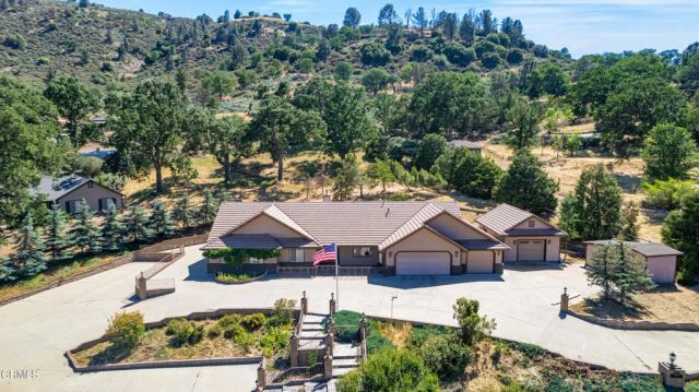 30100 Sunland Way, Tehachapi, CA 93561