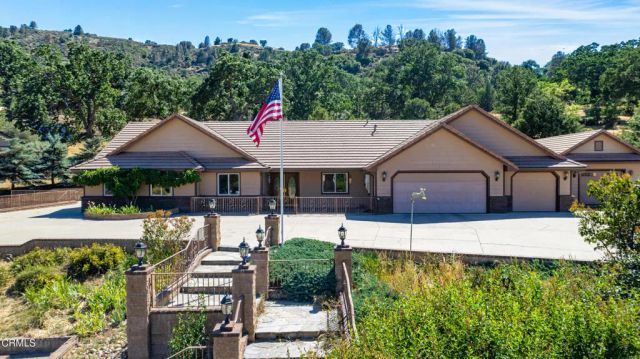 30100 Sunland Way, Tehachapi, CA 93561